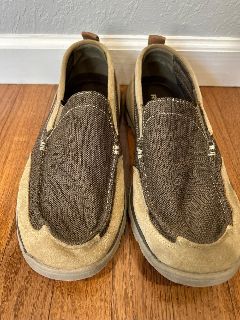 Skechers milford slip